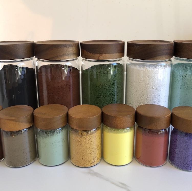 Earth pigments