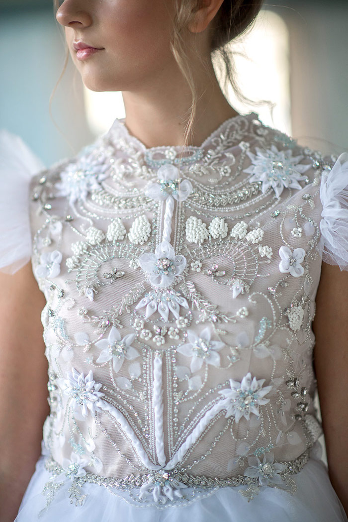 Example of Luneville Embroidery in Haute Couture - tambour