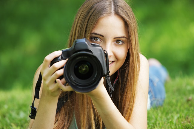 Girl with DSLR